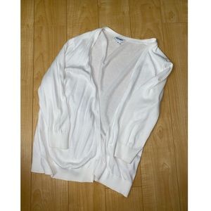 3/4 white sleeve knit